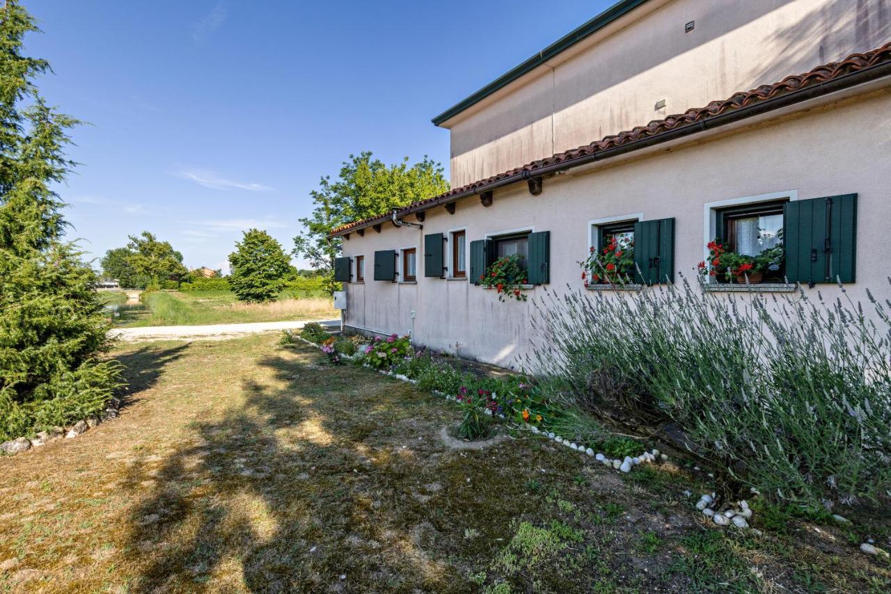 S T Apartment Cavallino-Treporti Exterior photo